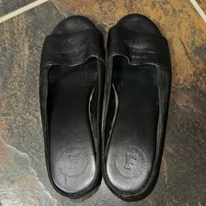 French Connection Black Platform Sandals Sz 39 / 8.5